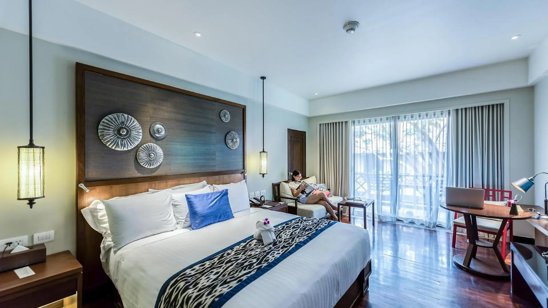 Hotel Palm Emarald New Delhi